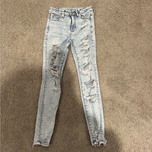 Women’s American Eagle Ripped Skinny Jeans Size 2